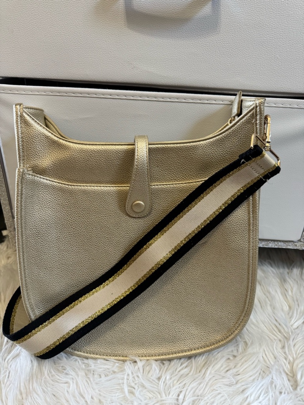 Ahdorned Metallic Gold Crossbody Shoulder Bag Faux Pebbled Leather
